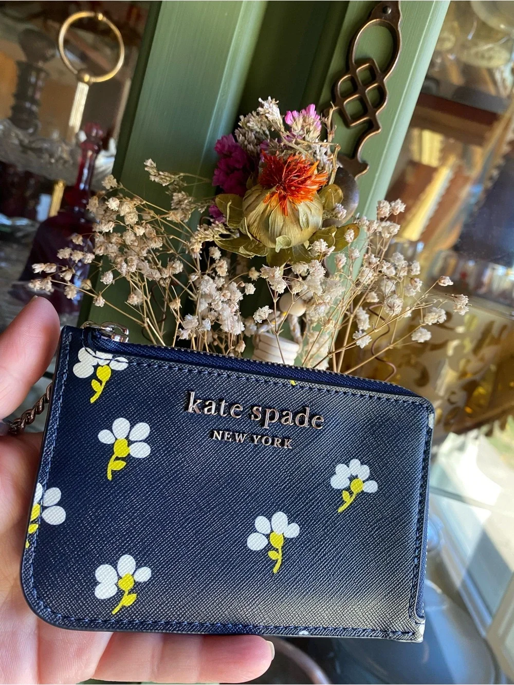 NWOT- Kate Spade ♠️ Daisy Toss Medium Card Holder